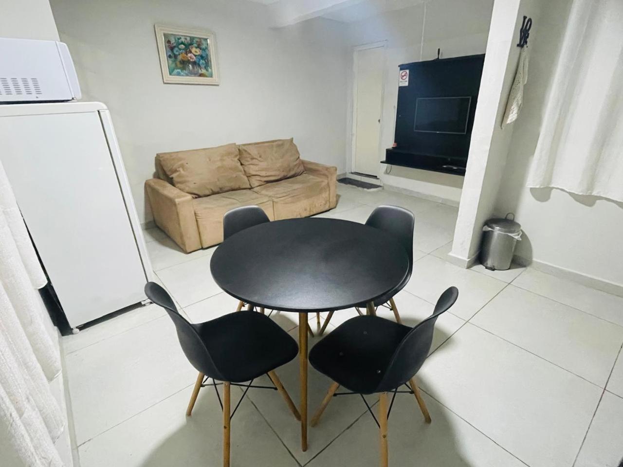 Casa Fundos Eco City 03 Simples E Confortavel Com 2 Quartos E Garagem Curitiba Dış mekan fotoğraf